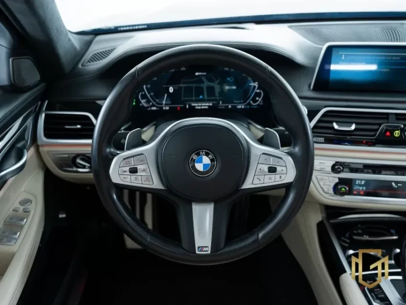 
								BMW 745Le HÍBRIDO 2021 full									