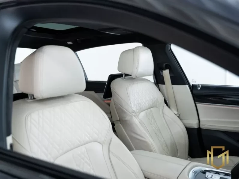 
								BMW 745Le HÍBRIDO 2021 full									
