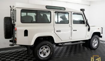 Land Rover DEFENDER completo