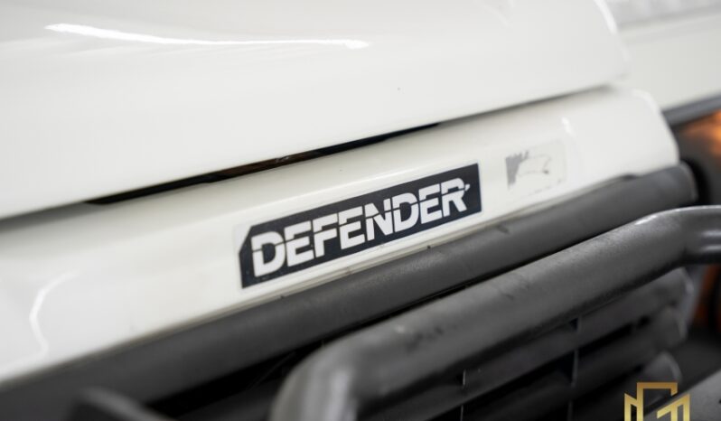 Land Rover DEFENDER completo