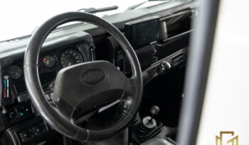 Land Rover DEFENDER completo