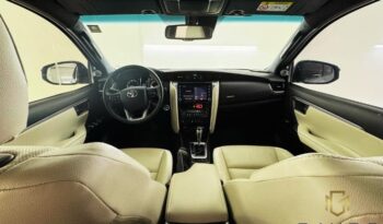 Toyota HILUX SW4 completo