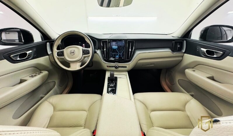 Volvo XC60 completo