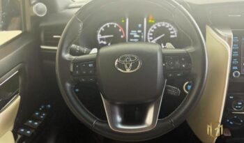 Toyota HILUX SW4 completo