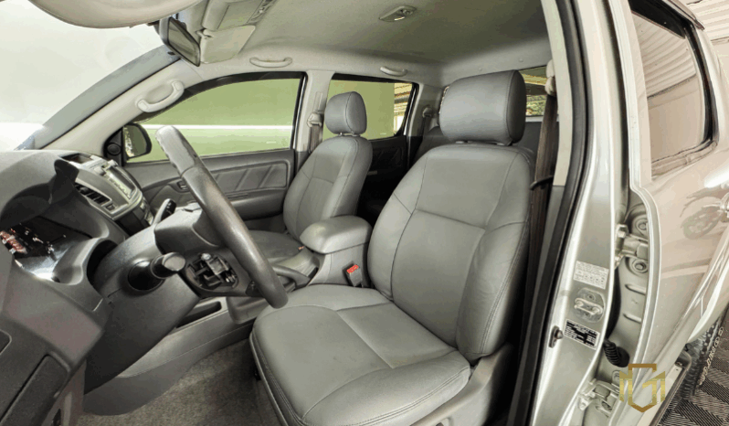 
								Hilux CD SRV 4X4 3.0 DIESEL 2013 full									
