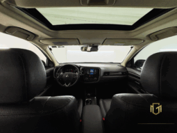 
										MITSUBISHI OUTLANDER 2.2 4X4 16V DIESEL 2016 full									