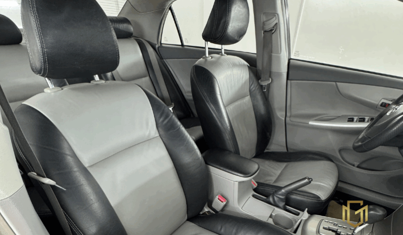 
								TOYOTA COROLLA GLI 1.8 FLEX AUTOMÁTICO 2010/2011 full									