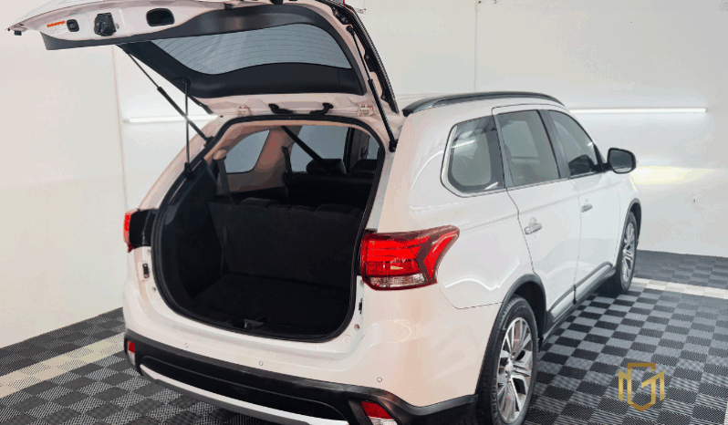 
								Mitsubishi OUTLANDER 2.2 4X4 16V DIESEL 4P AUTOMÁTICO 2016 full									