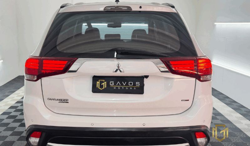 
								Mitsubishi OUTLANDER 2.2 4X4 16V DIESEL 4P AUTOMÁTICO 2016 full									