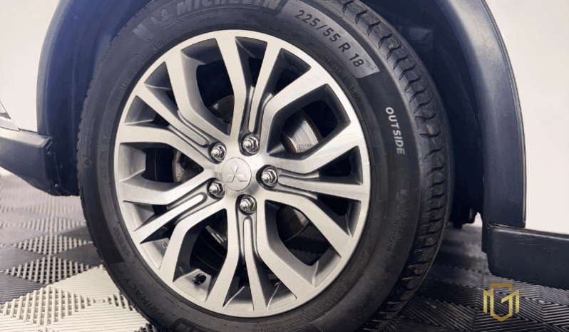 
								Mitsubishi OUTLANDER 2.2 4X4 16V DIESEL 4P AUTOMÁTICO 2016 full									