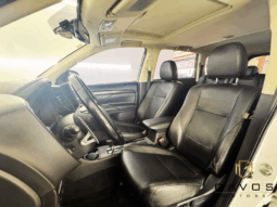 
										Mitsubishi OUTLANDER 2.2 4X4 16V DIESEL 4P AUTOMÁTICO 2016 full									