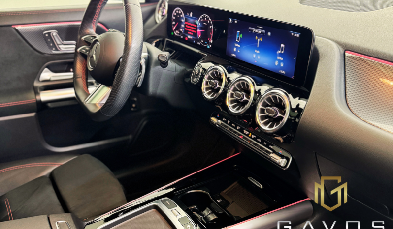 
								Mercedes Benz GLA200 AMG LINE 1.3 TURBO 2024 full									