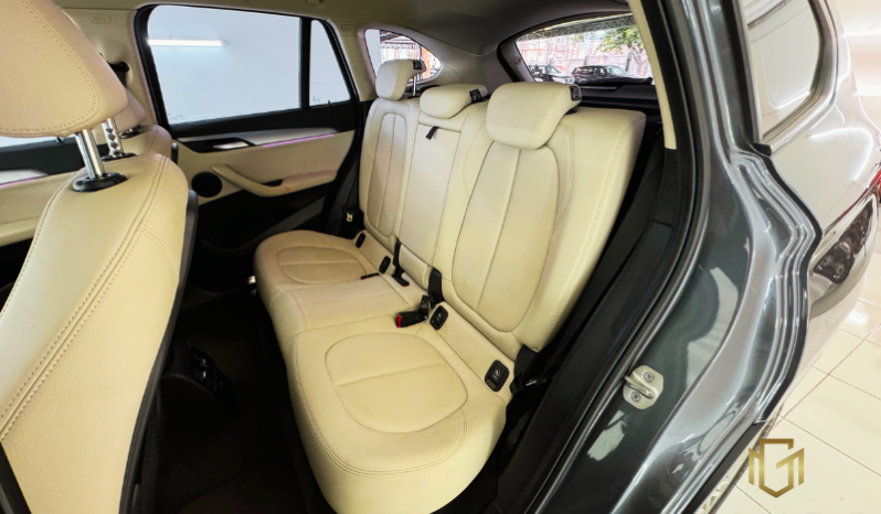 
								BMW X1 S20I X-LINE ACTIVE FLEX TURBO AUTOMÁTICA 2021/2022 full									