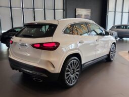 
										Mercedes Benz GLA200 AMG LINE 1.3 TURBO 2024 full									